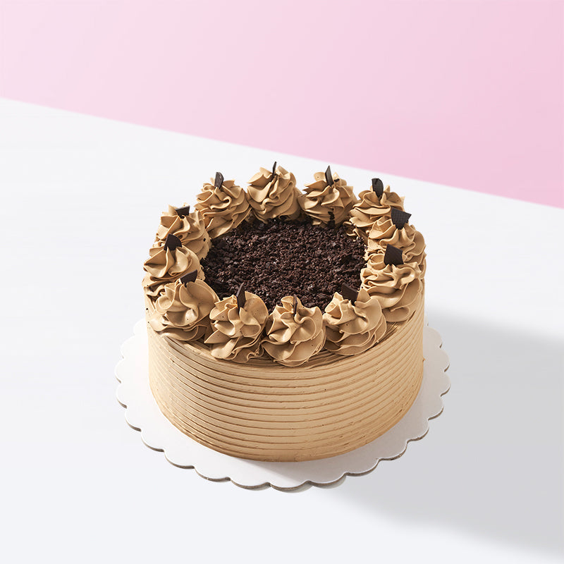 White Chocolate Mocha Cake | Domino Sugar